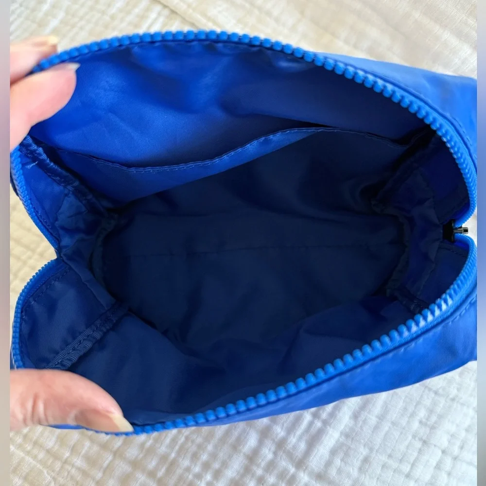 Lululemon All Your Small Things Pouch *4L
